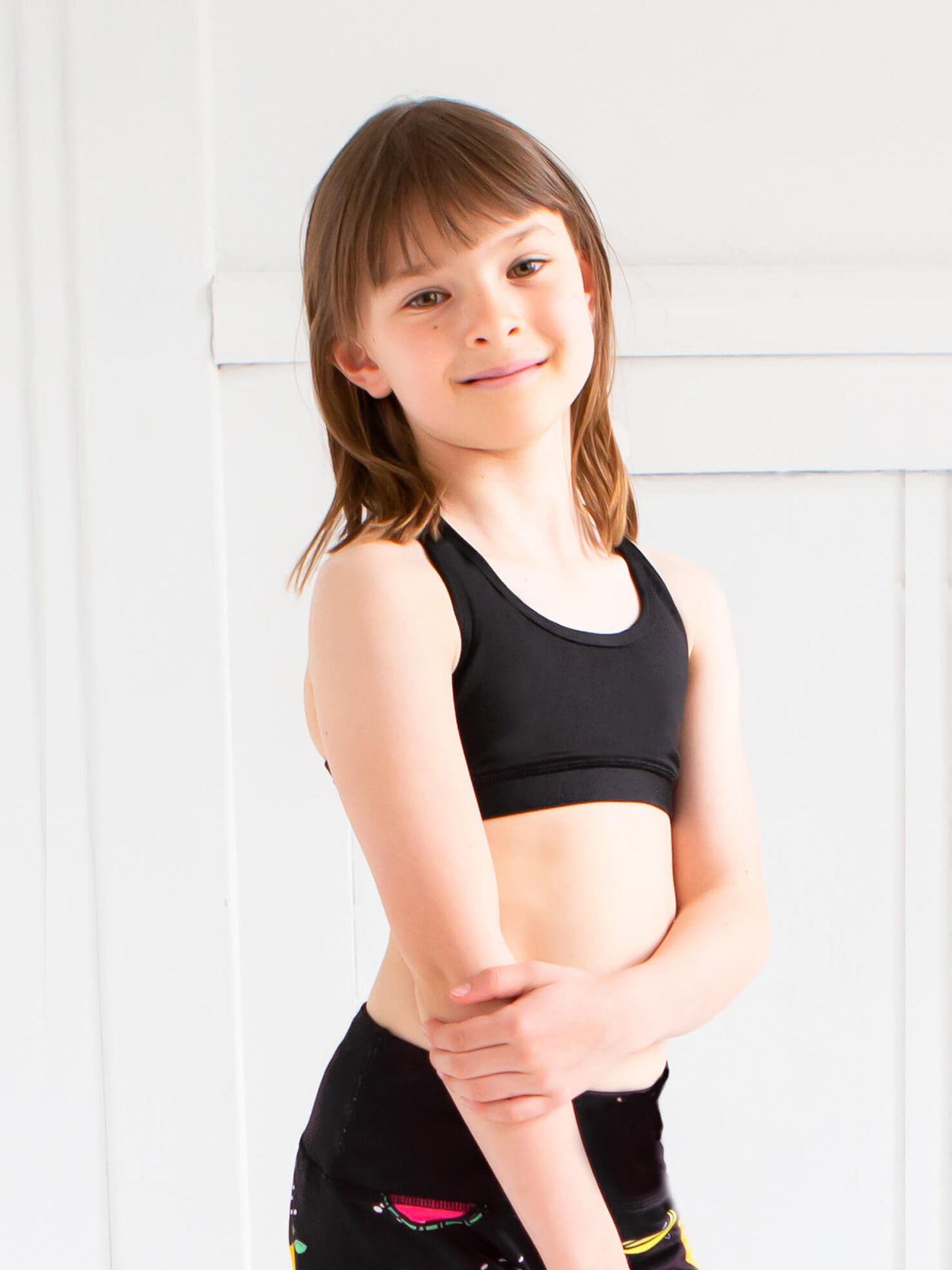 girls basic black sports bra