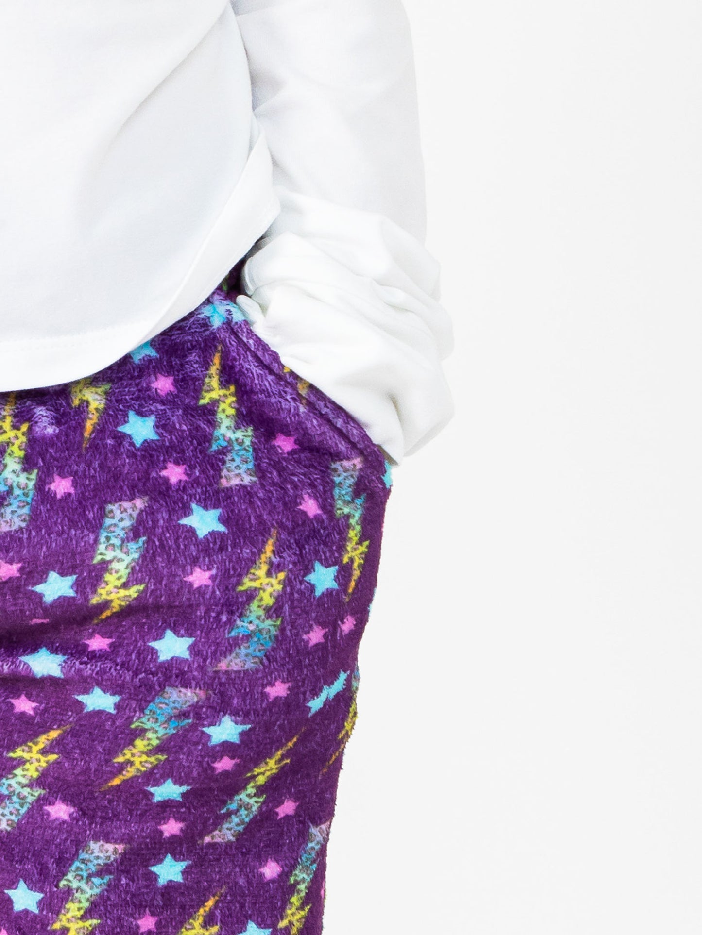 girls purple plush loungewear pant in lightning bolt print