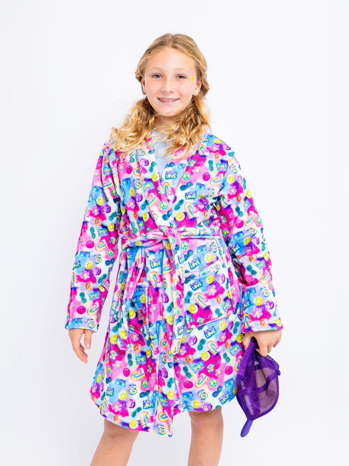girls plush robe in multicolour print