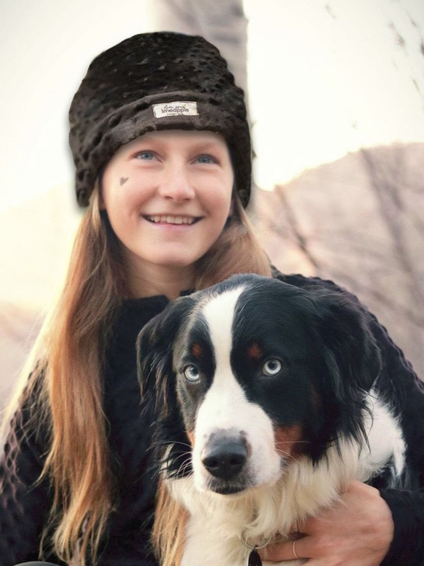 girls black minky bubble beanie