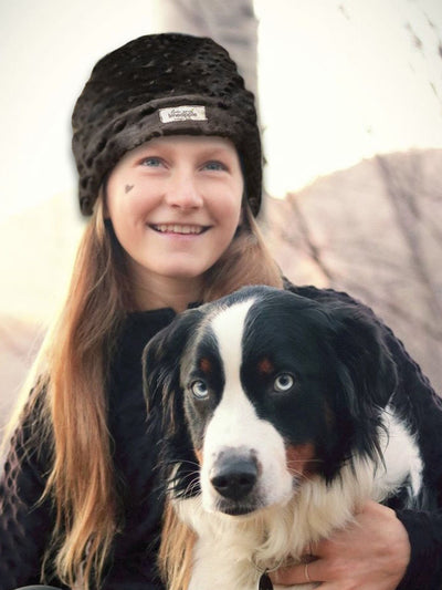 girls black minky bubble beanie