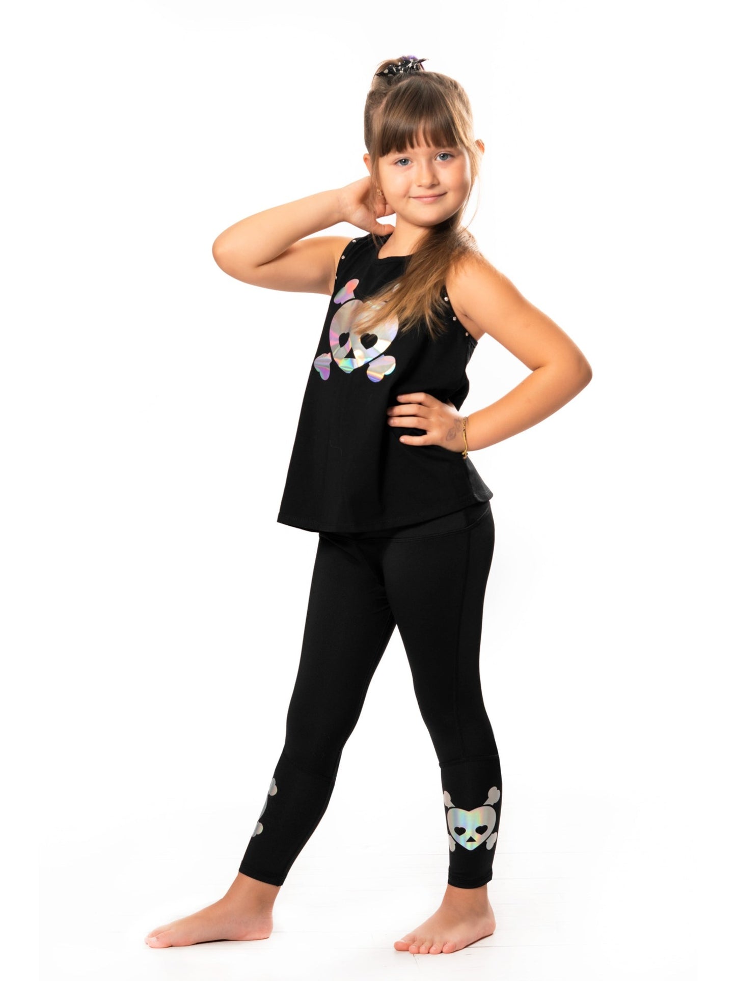 girls black printed activewear capri leggings