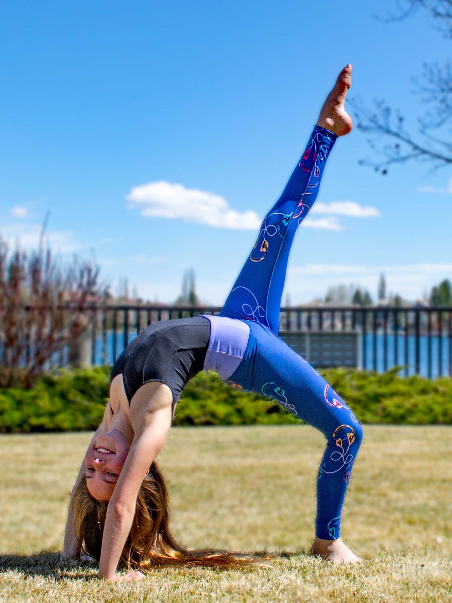 girls blue printed activewear leggings